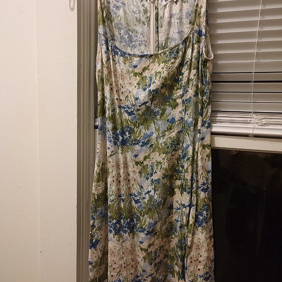 Reformation Noha Dress Hillside - Picture 6 of 10